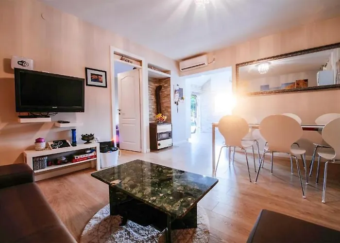 Amazing Home In Zaton Obrovacki *